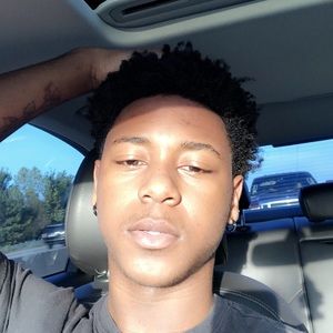 Meet your Posher, Nakia